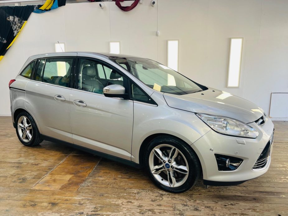 Ford Grand C-Max 1.0T EcoBoost Titanium X Euro 5 (s/s) 5dr