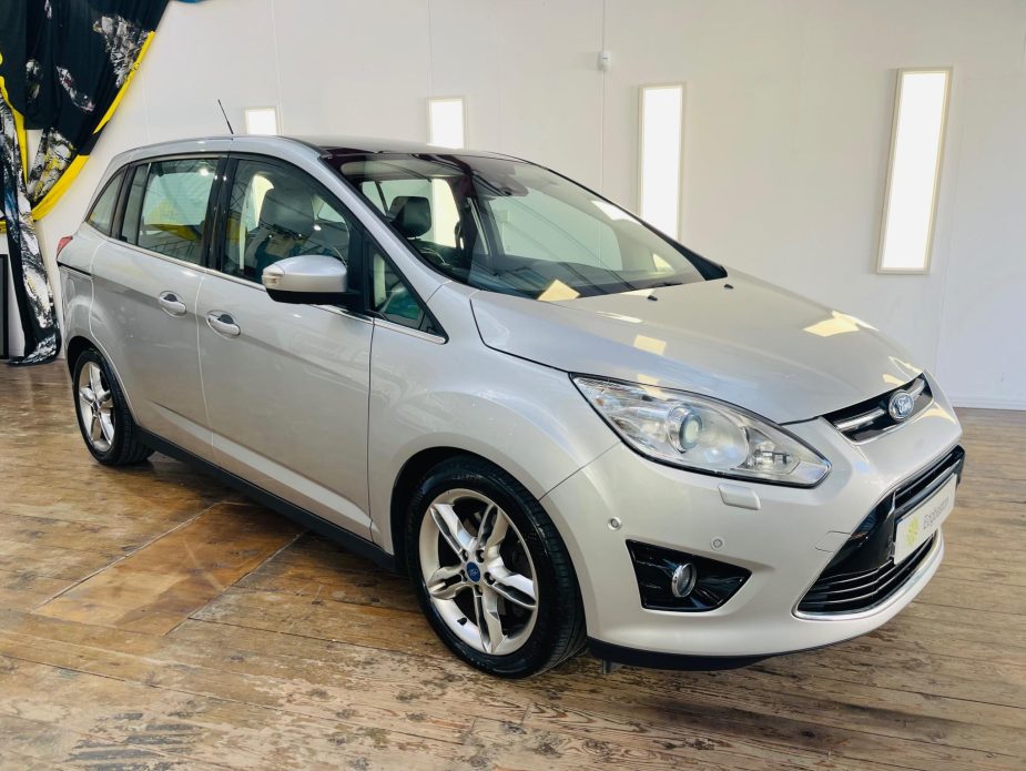 Ford Grand C-Max 1.0T EcoBoost Titanium X Euro 5 (s/s) 5dr