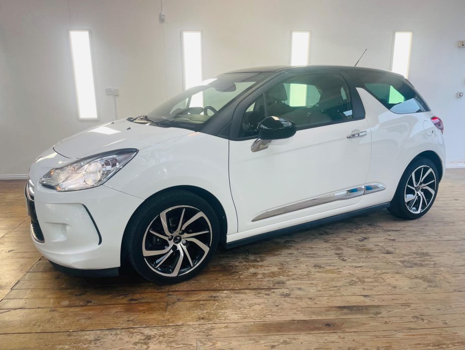 DS AUTOMOBILES DS 3 1.2 PureTech DStyle Nav Euro 6 (s/s) 3dr